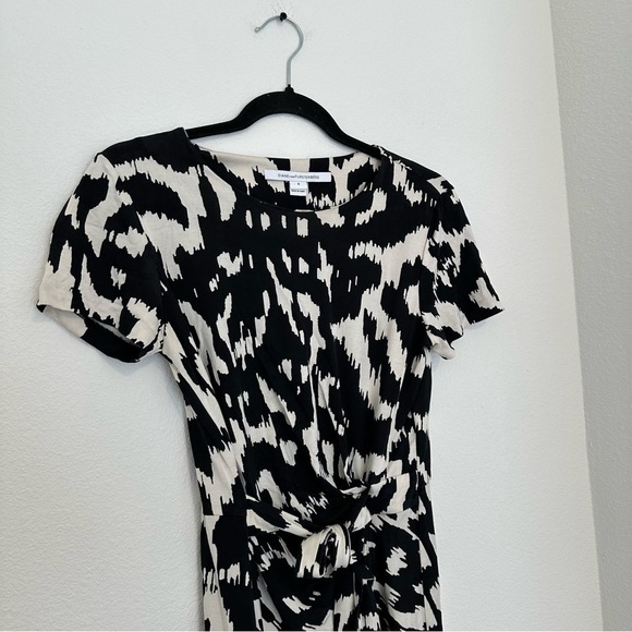 Diane Von Furstenberg Zoe Dress Short Sleeves Black White 100% Silk Size 8 Women - Picture 5 of 12